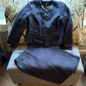 This is a beautiful wool suit.  It has only been worn 1-2 times.